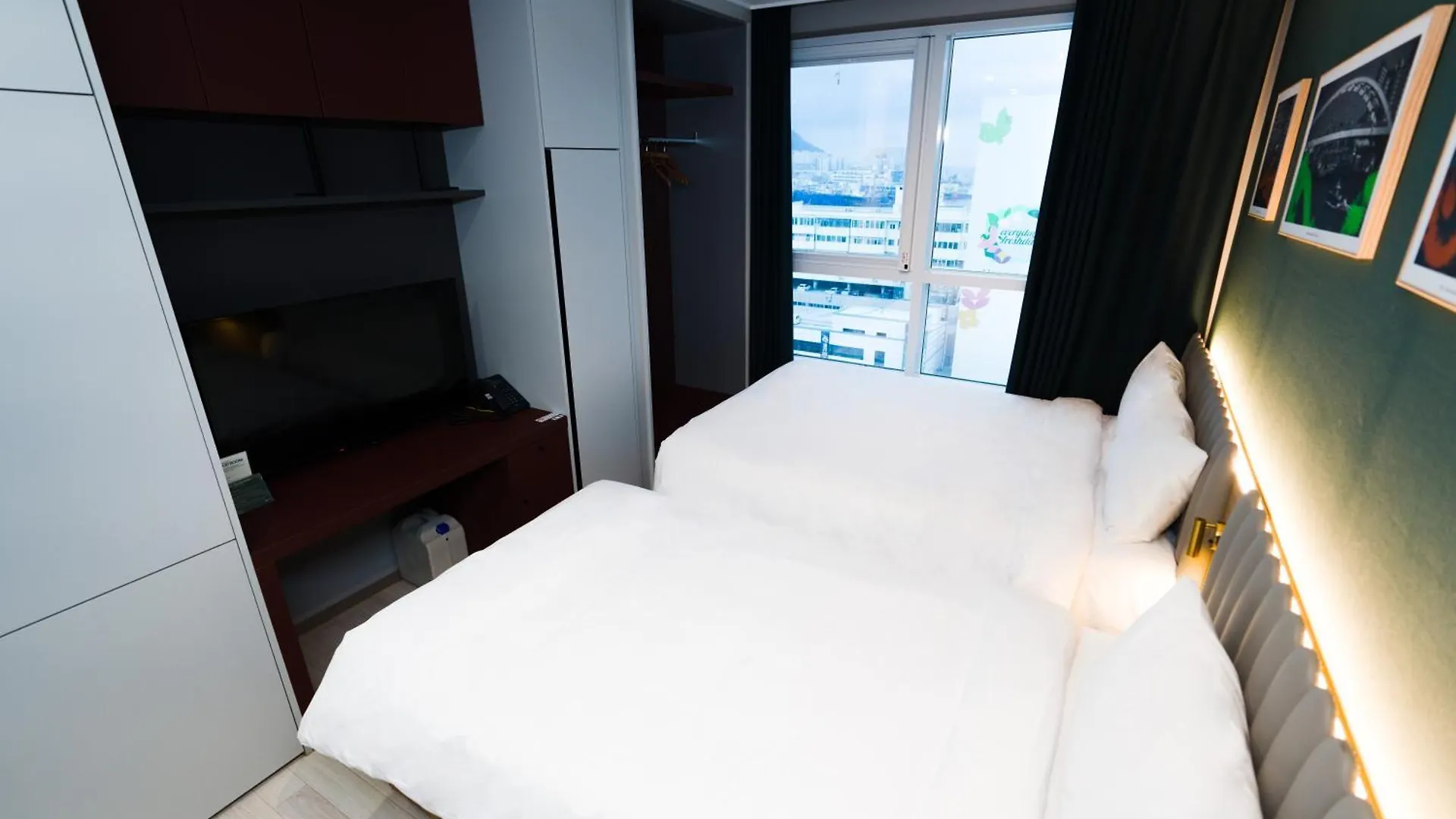 Cotice The Bridge Hotel Busan South Korea
